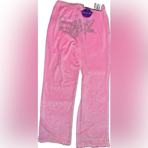 Bratz x Dollskill velour pants medium NWT SOLD OUT COLLAB!! - Picture 1 of 2